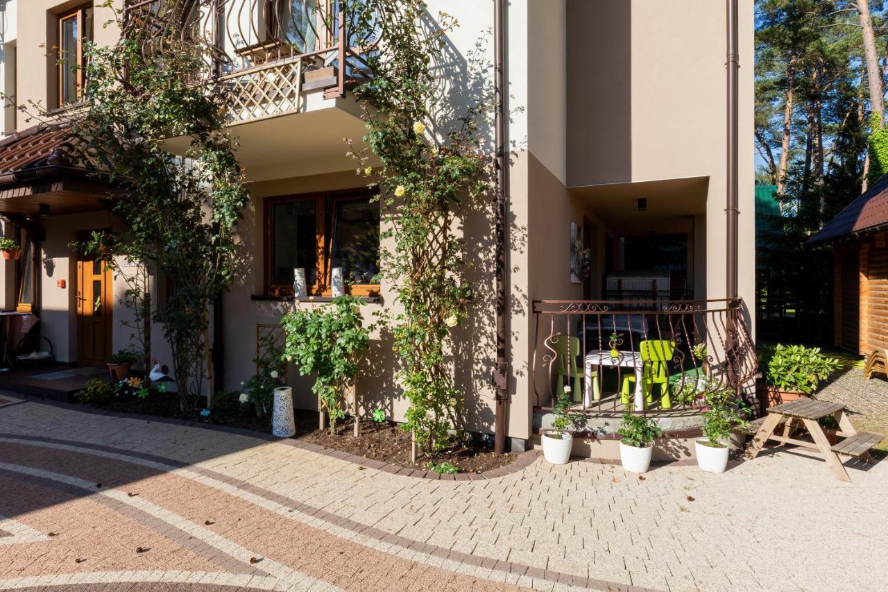 Veranda domy i apartament Pobierowo Exteriör bild